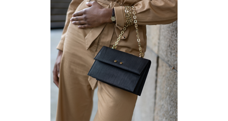 Lana maxi crossbody bag by Tarayi Paris - model carrying